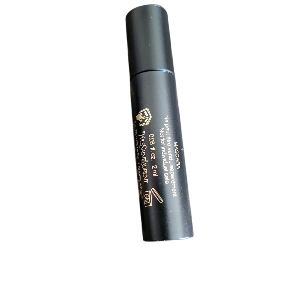 YVES Saint Laurent Lash Clash Extreme Volume Mascara 0.06fl.oz-2ml-BNIB- 01 Noir